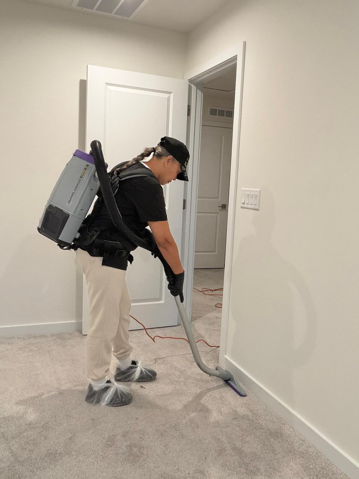 Detailed Kitchen Cleaning